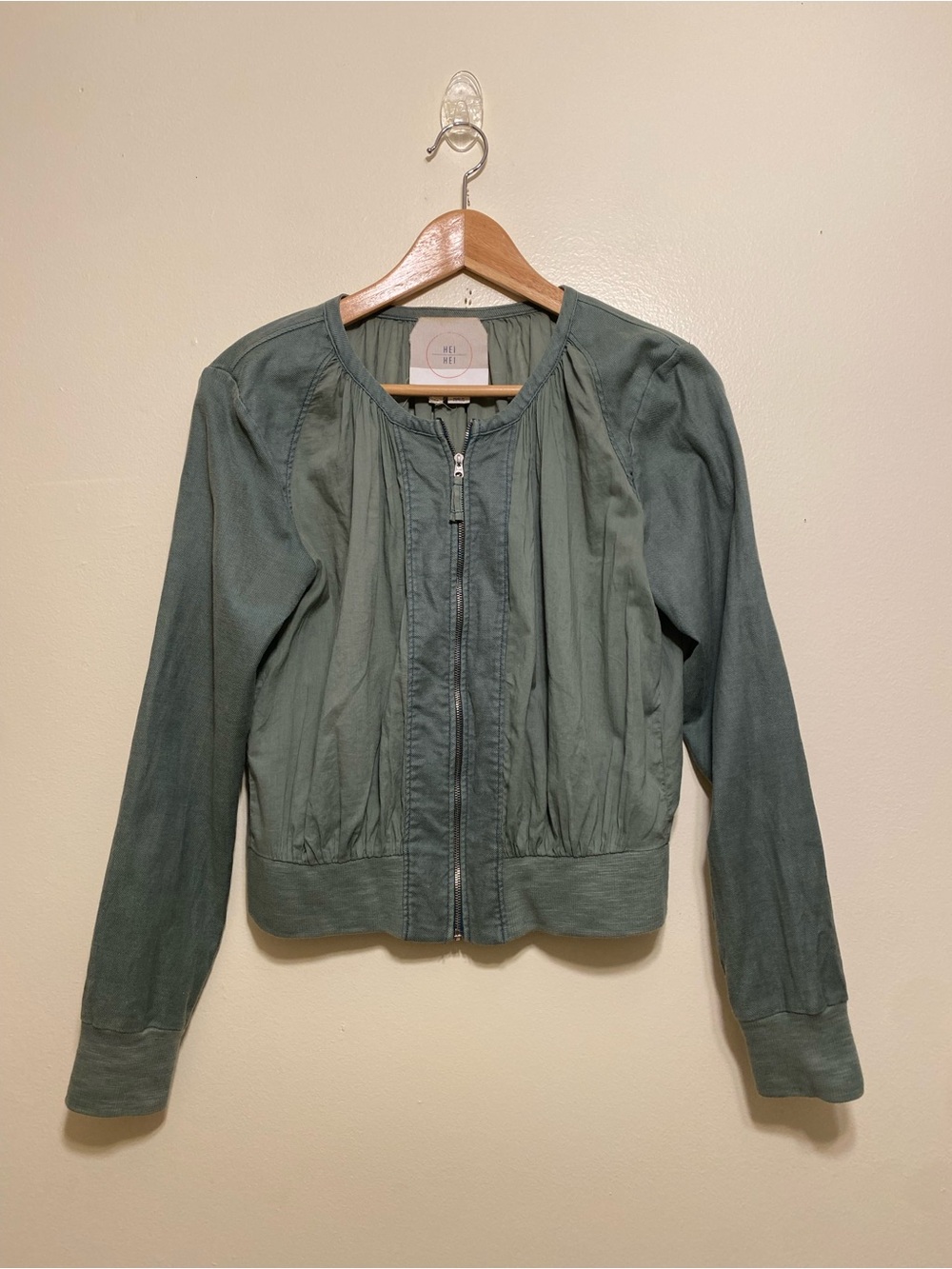 HEIHEI Lightweight Green Zip-Front Women's Jacket. Size XS